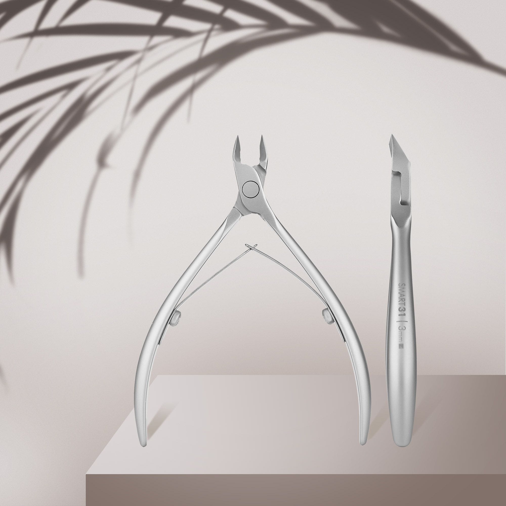 Pince à cuticules professionnelle STALEKS PRO SMART 31, 3 mm