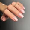 Manucure avec Smart Builder vernis semi permanent _8en1 Semilac - 806 Glitter Delicate Pink