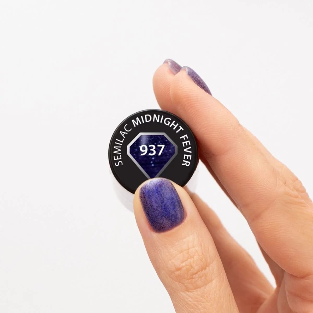 Swatch vernis semi-permanent 937 Midnight Fever de Semilac